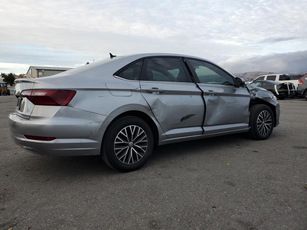 2020 Volkswagen Jetta - Image 3