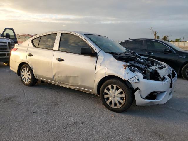  NISSAN VERSA 2015 Silver