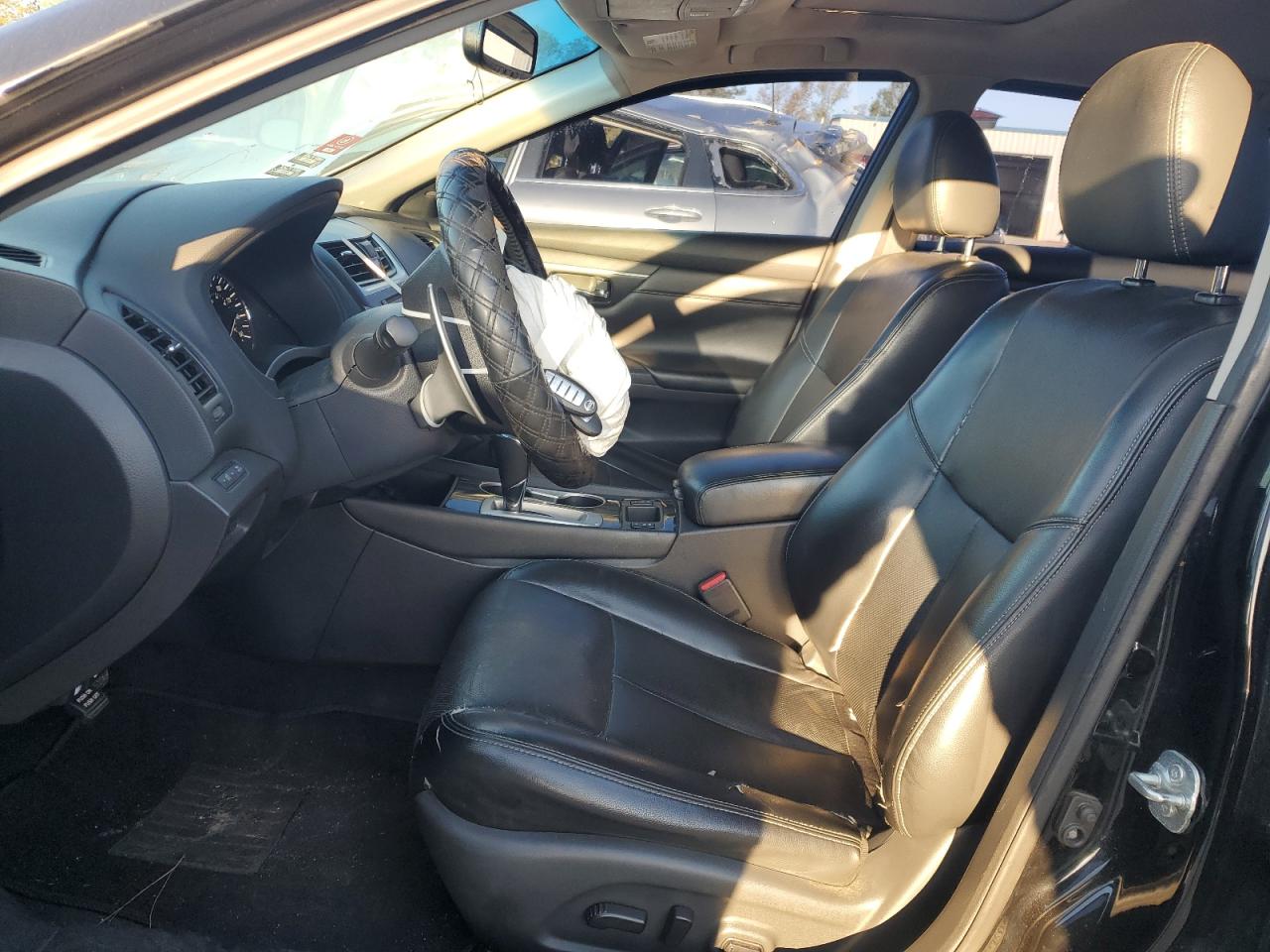 2017 Nissan Altima - Image 7