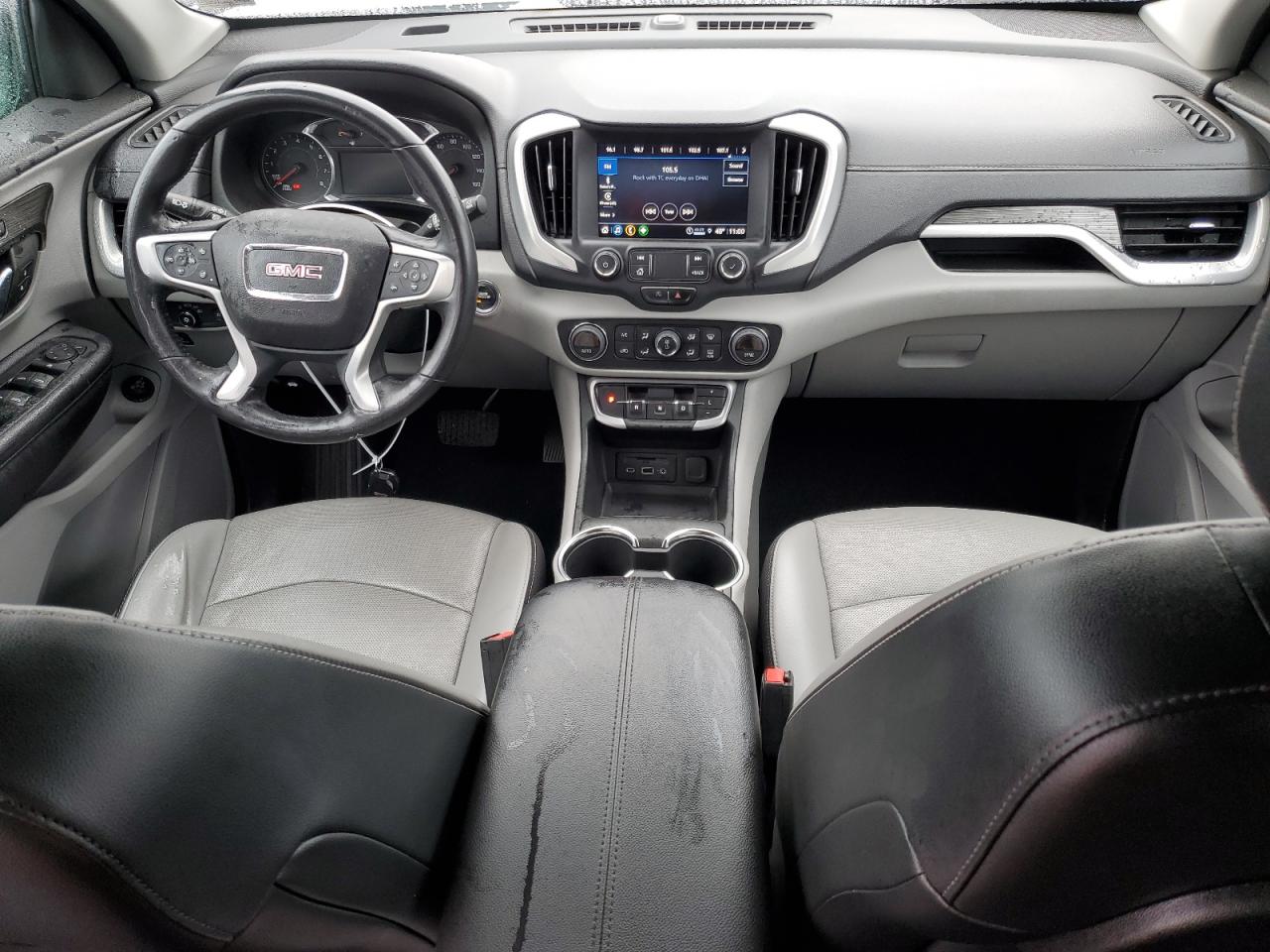 2022 GMC Terrain - Image 8