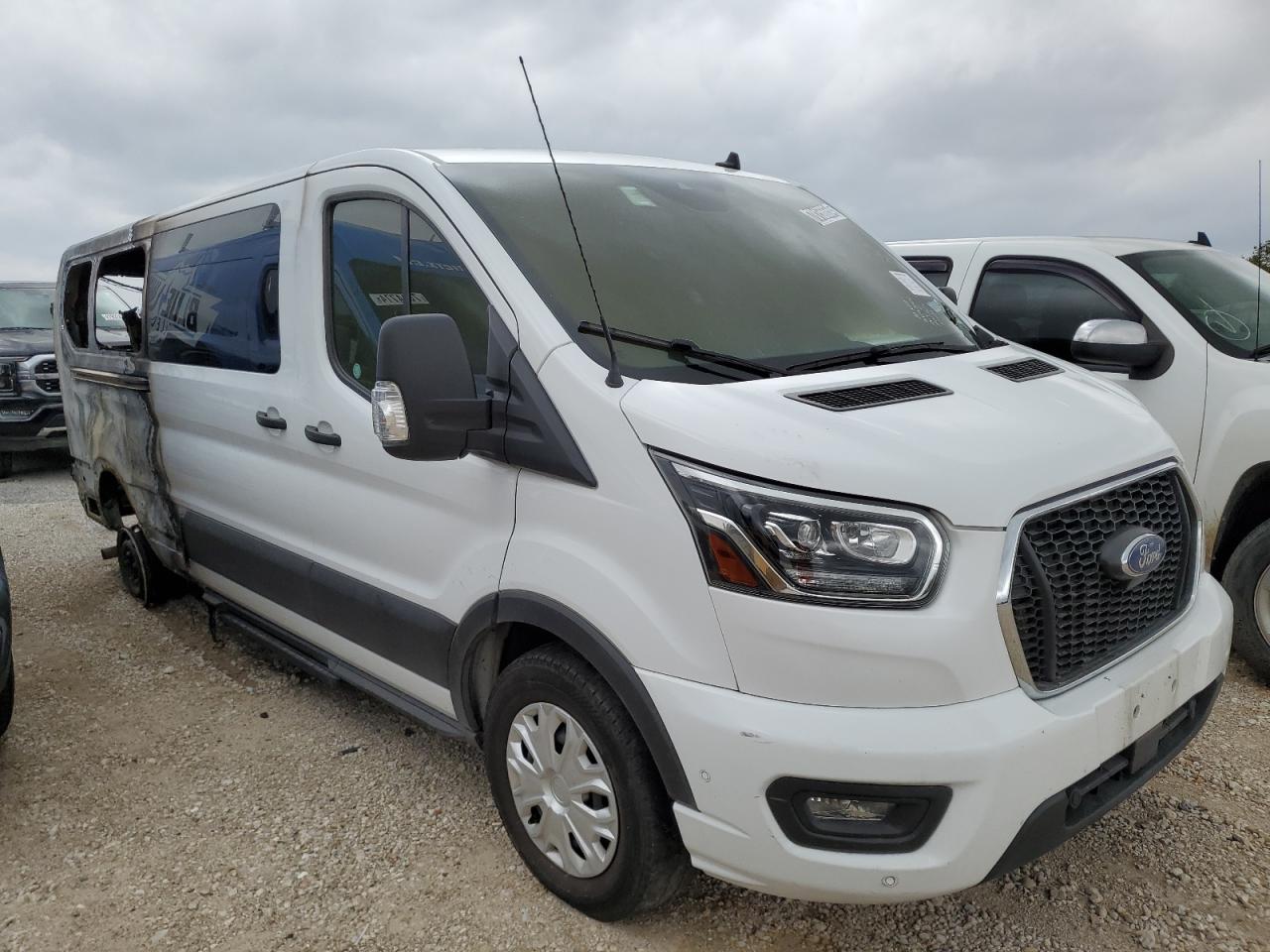 2023 Ford Transit - Image 4