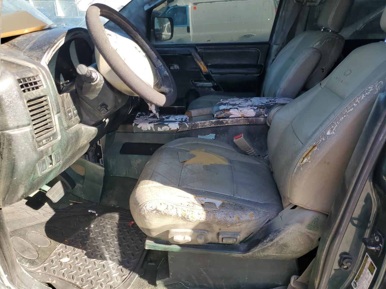 2004 Infiniti QX56 - Image 7