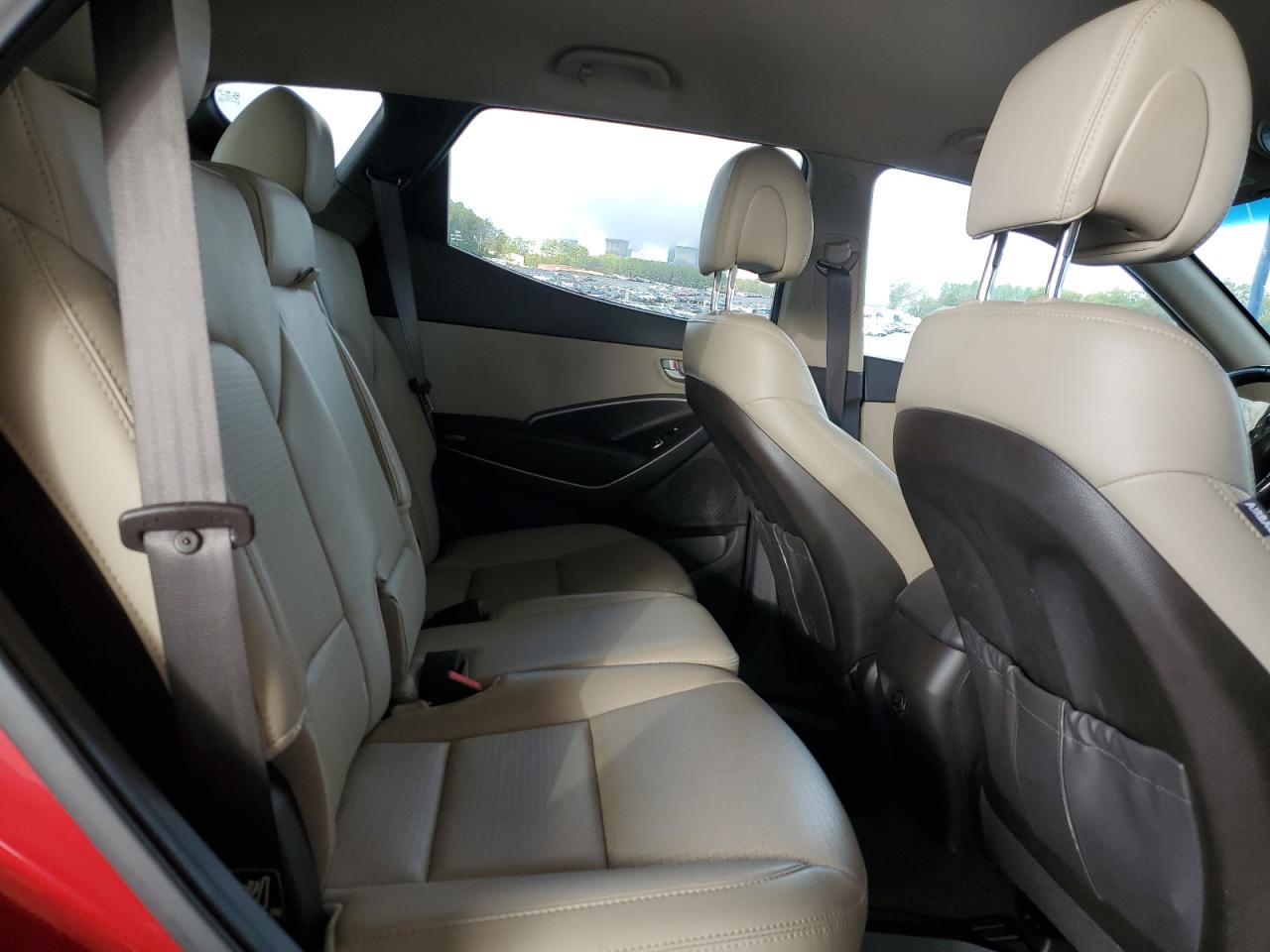 2013 Hyundai Santa Fe - Image 11