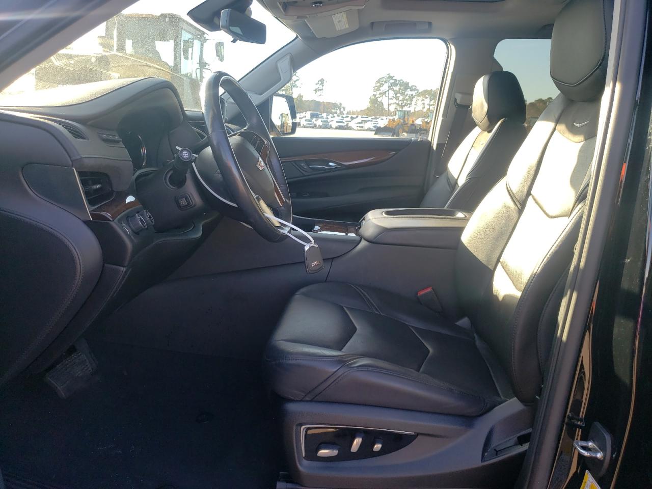 2020 Cadillac Escalade - Image 7