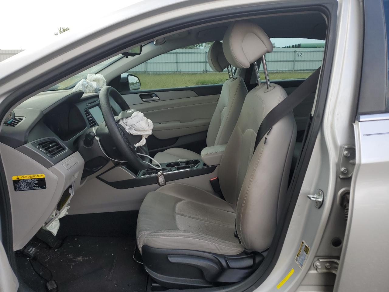 2017 Hyundai Sonata - Image 7