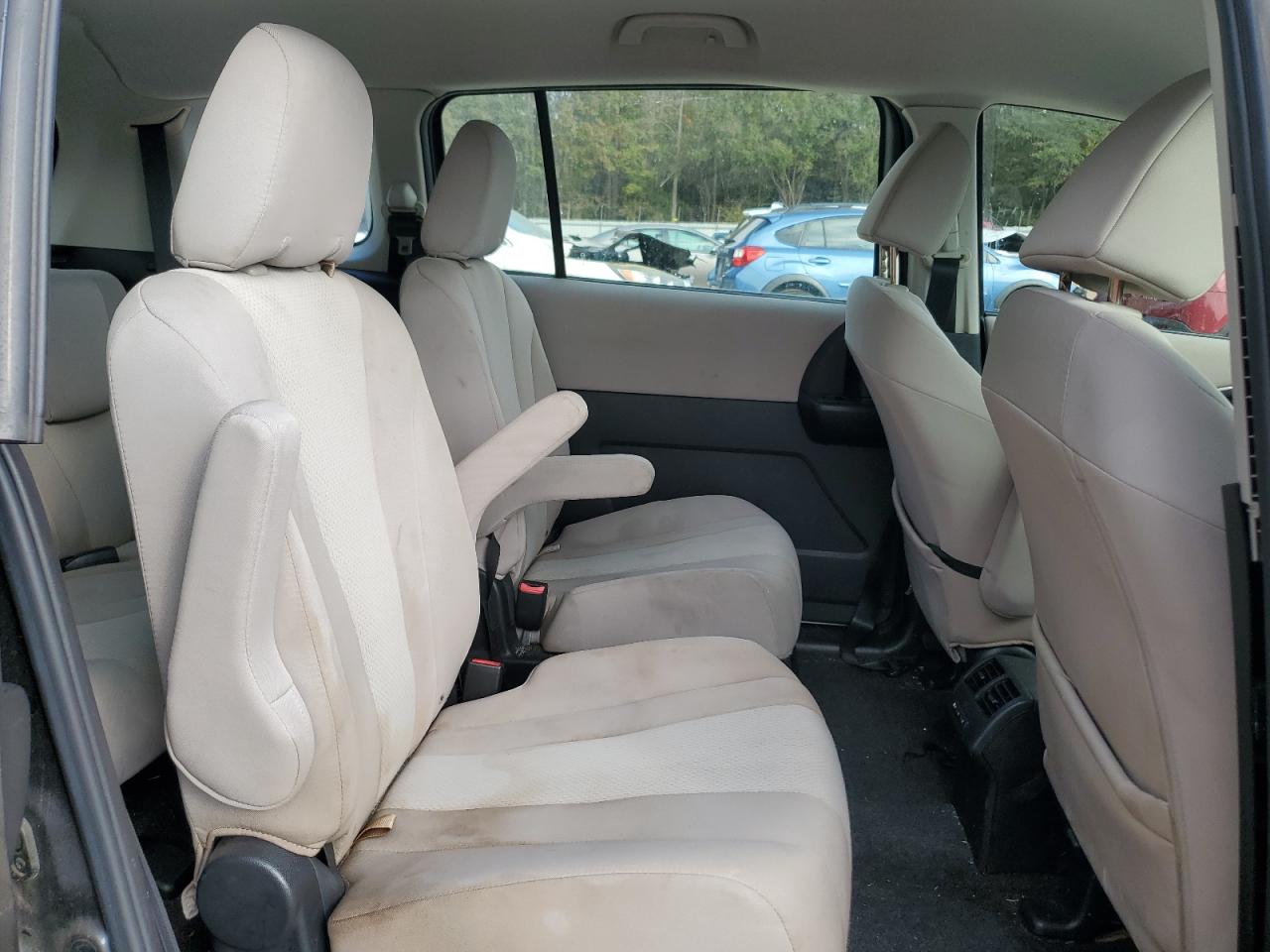 2014 Mazda 5 - Image 11
