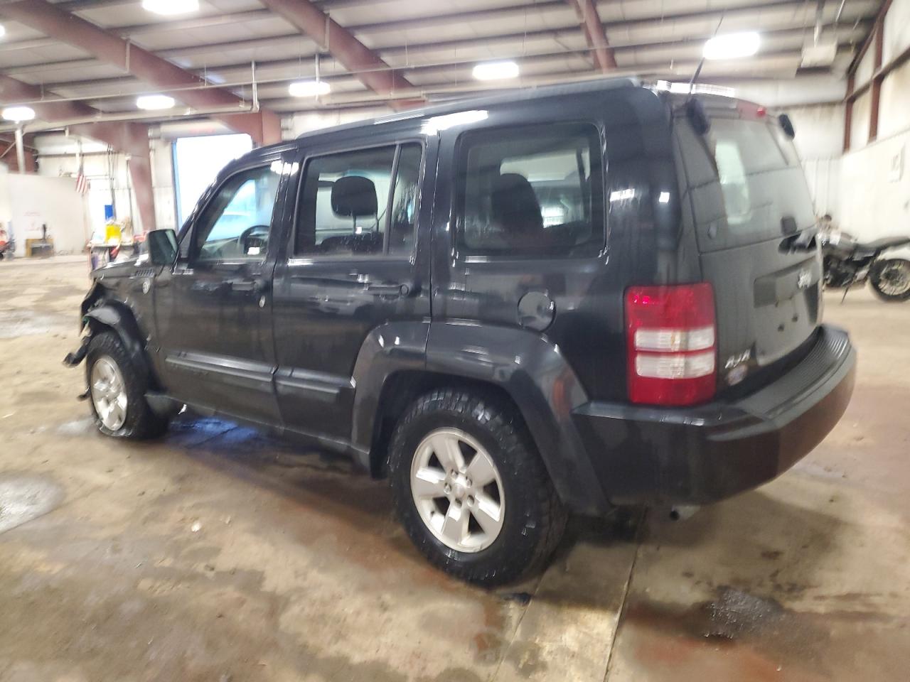 2011 Jeep Liberty (North America) - Image 2