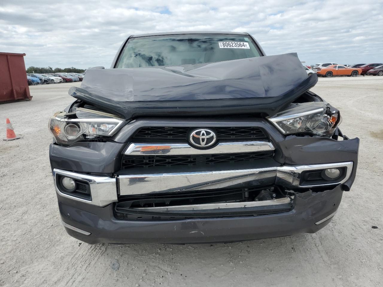 VIN JTEZU5JR3J5181472 2018 TOYOTA 4RUNNER no.5