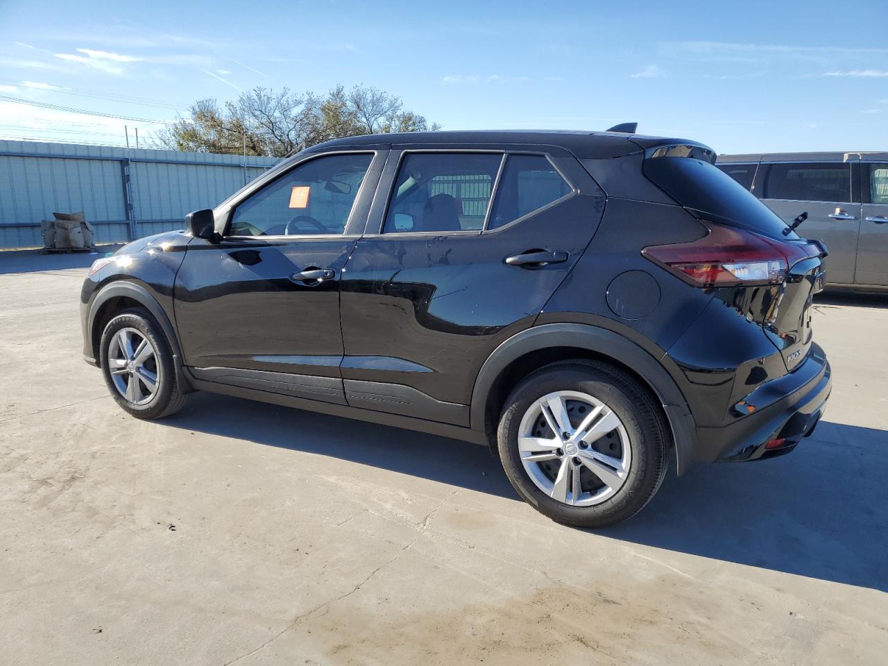 2024 Nissan Kicks - Image 2