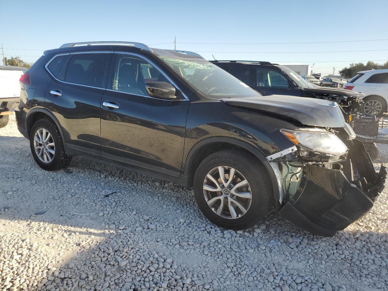 2018 Nissan Rogue - Image 4