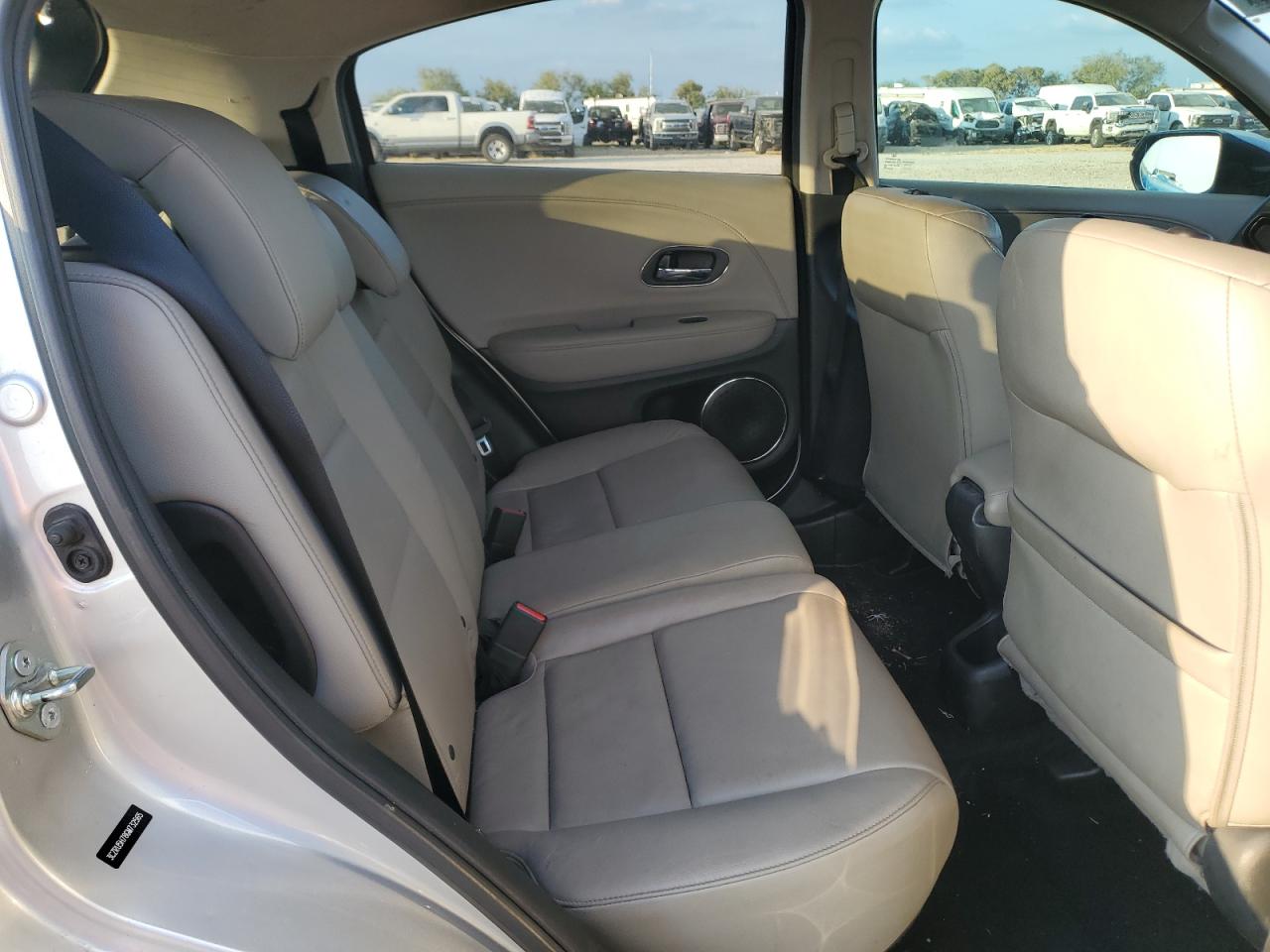 2016 Honda HR-V - Image 11