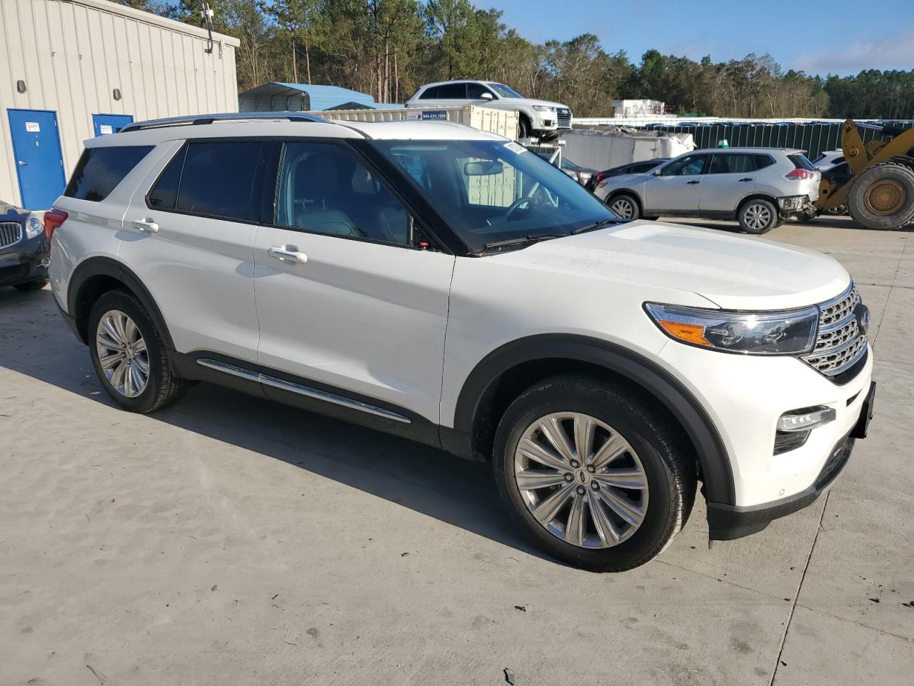 2023 Ford Explorer - Image 4