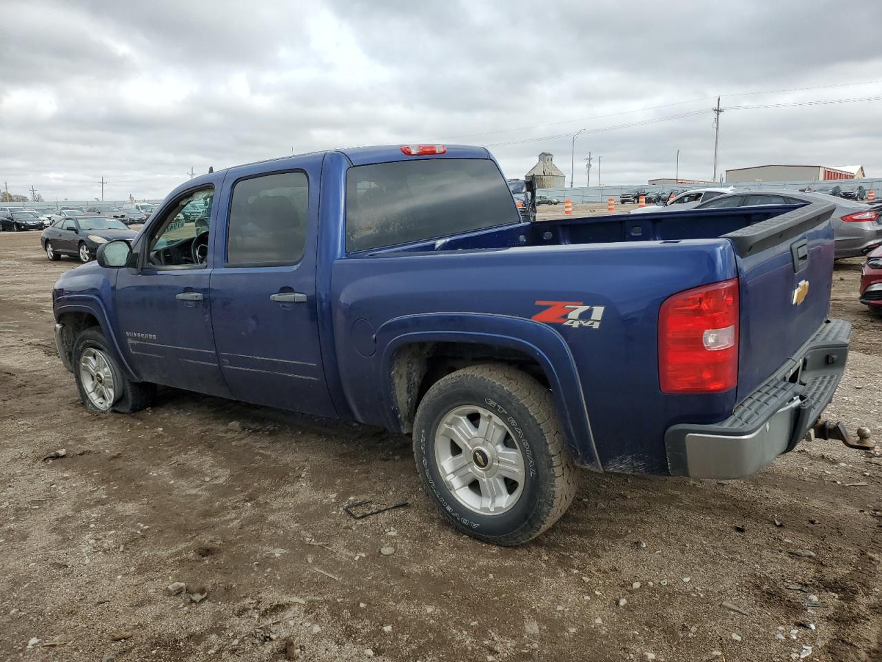 2013 Chevrolet Silverado - Image 2