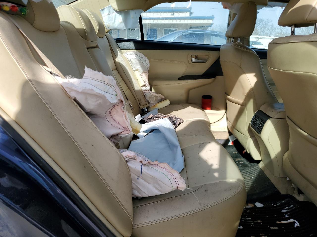 2017 Toyota Camry - Image 10