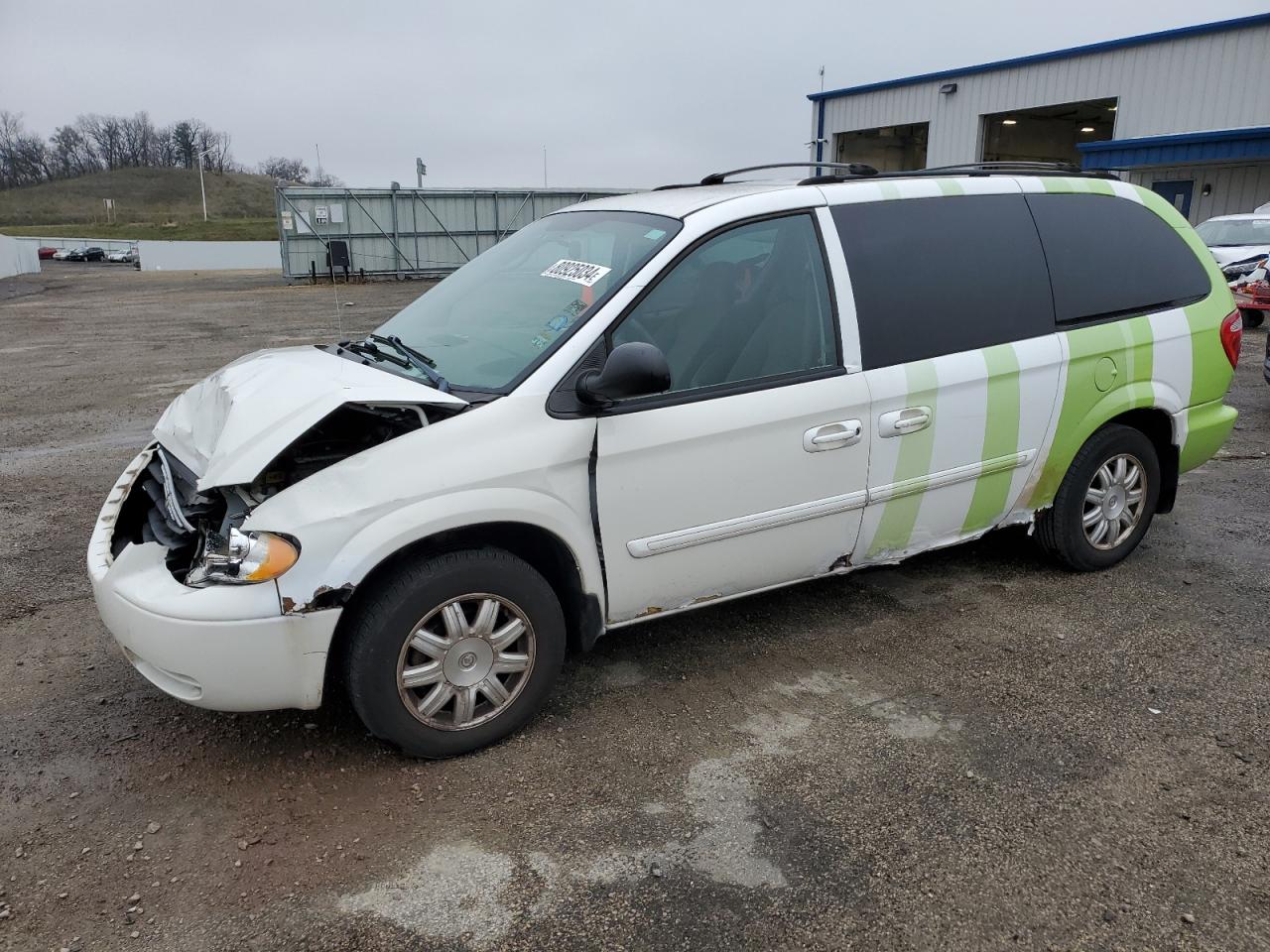 2007 Chrysler Town & Country - Image 1