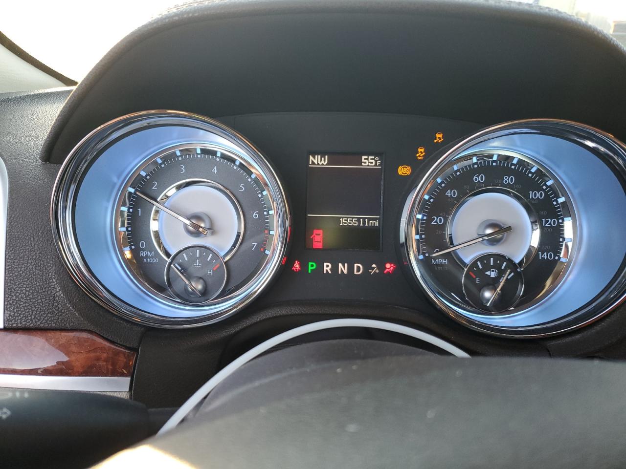 2011 Chrysler 300 - Image 9