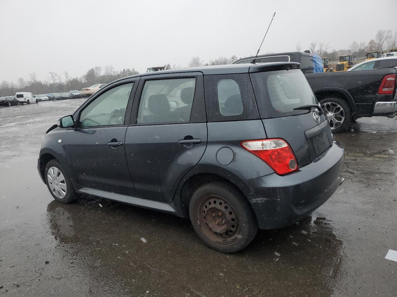 2006 Scion xA - Image 2
