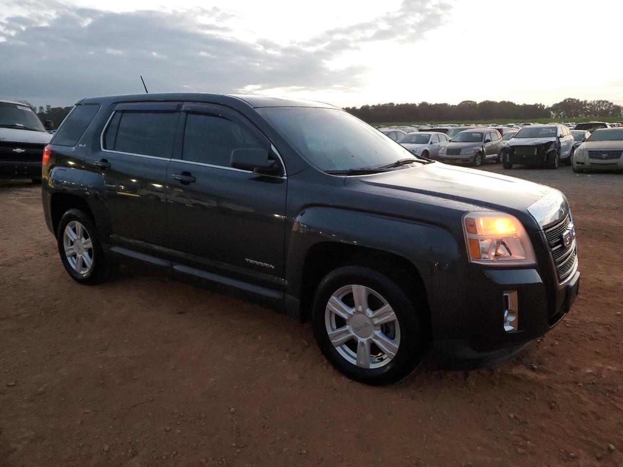 2014 GMC Terrain - Image 4