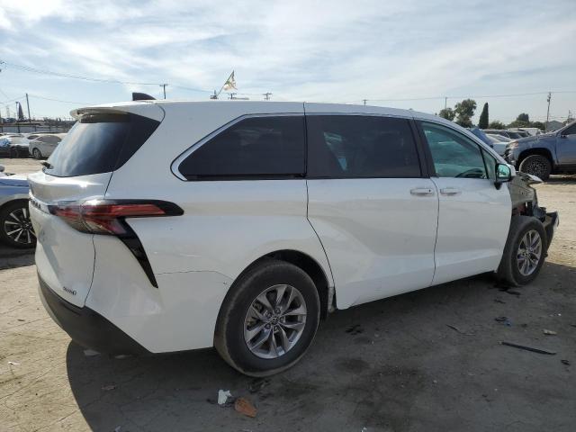 5TDKRKEC5NS084866 Toyota All Models SIENNA LE 3