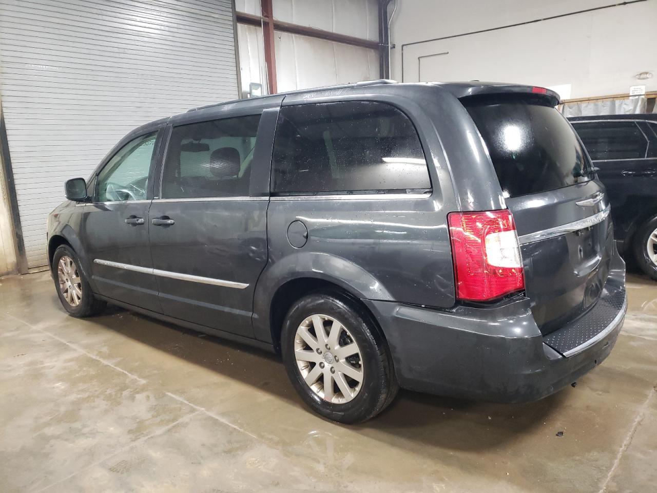 2011 Chrysler Town & Country - Image 2