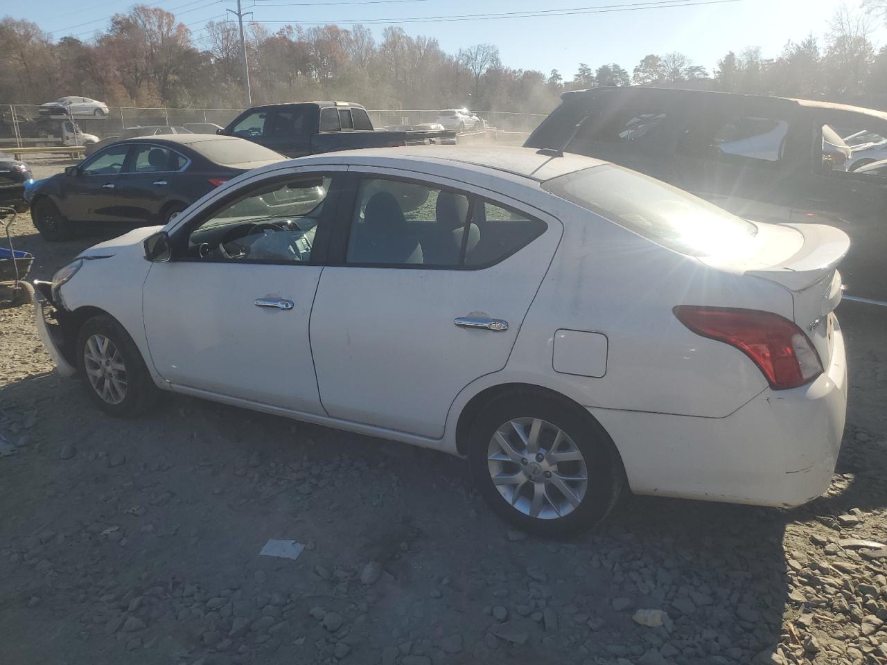 2018 Nissan Versa - Image 2