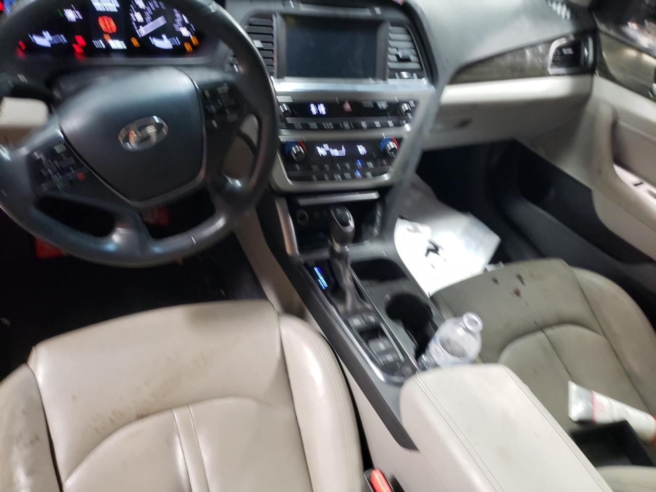 2017 Hyundai Sonata - Image 8