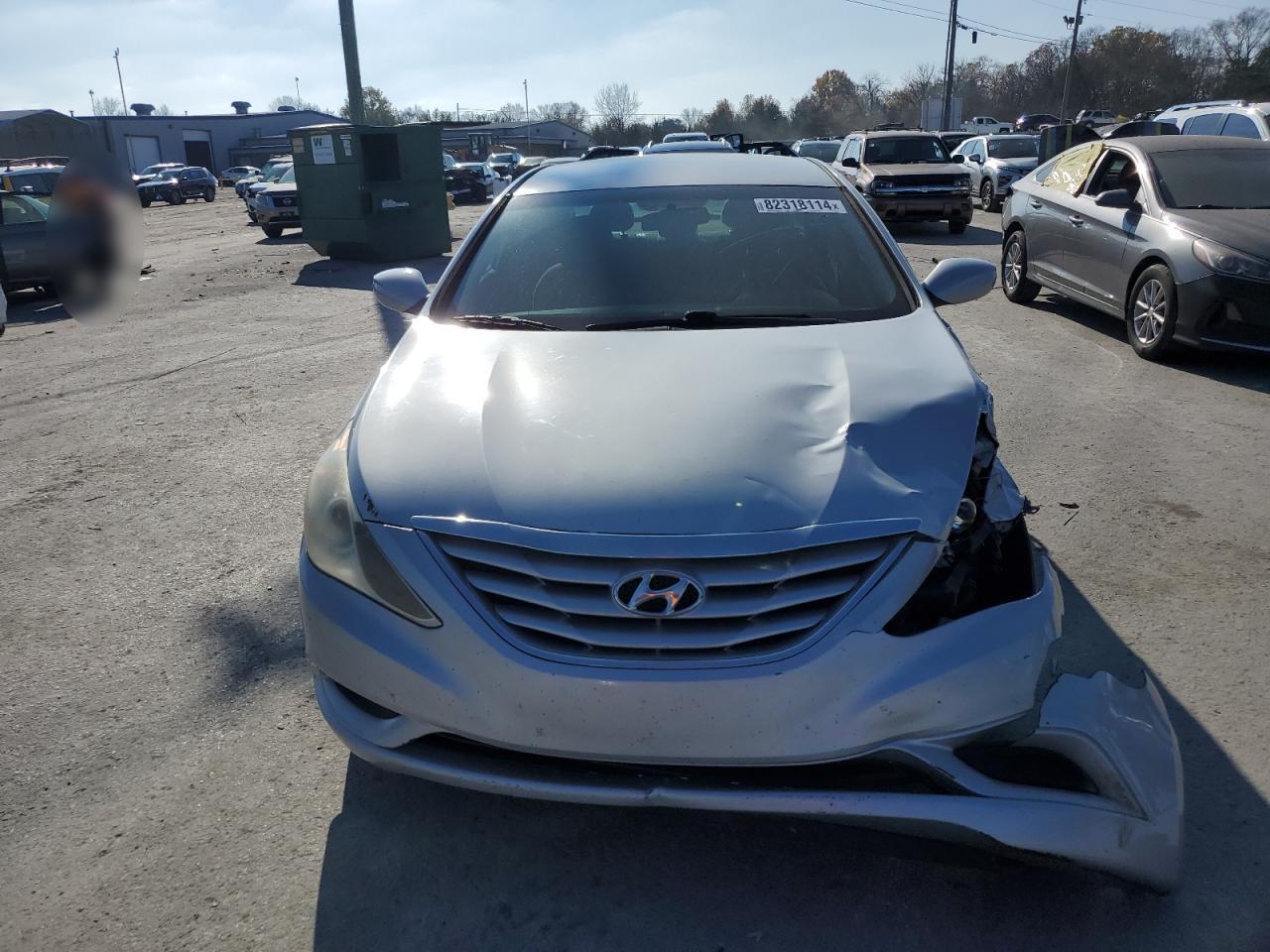 2011 Hyundai Sonata - Image 5
