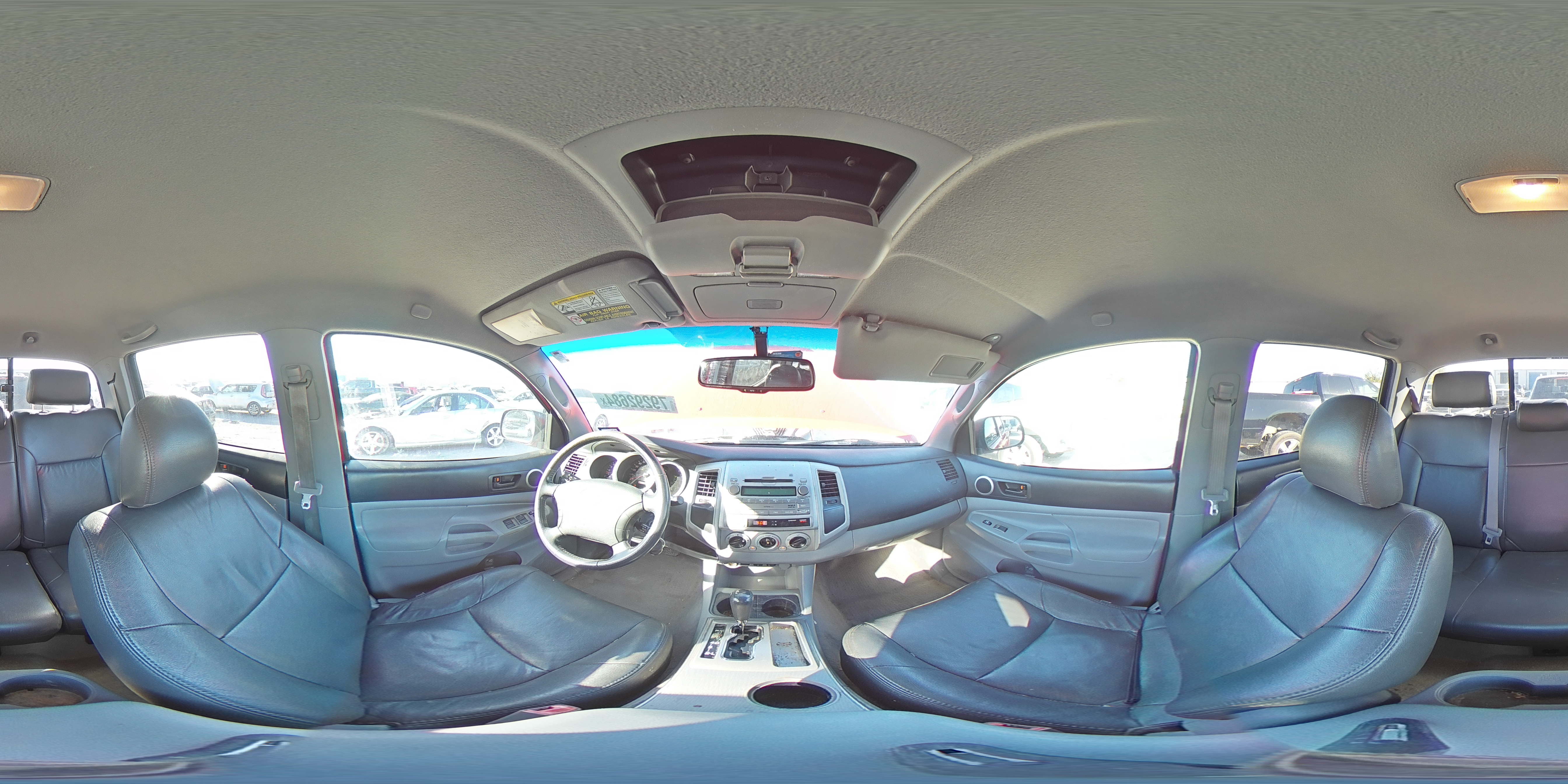 2011 Toyota Tacoma - Image 13