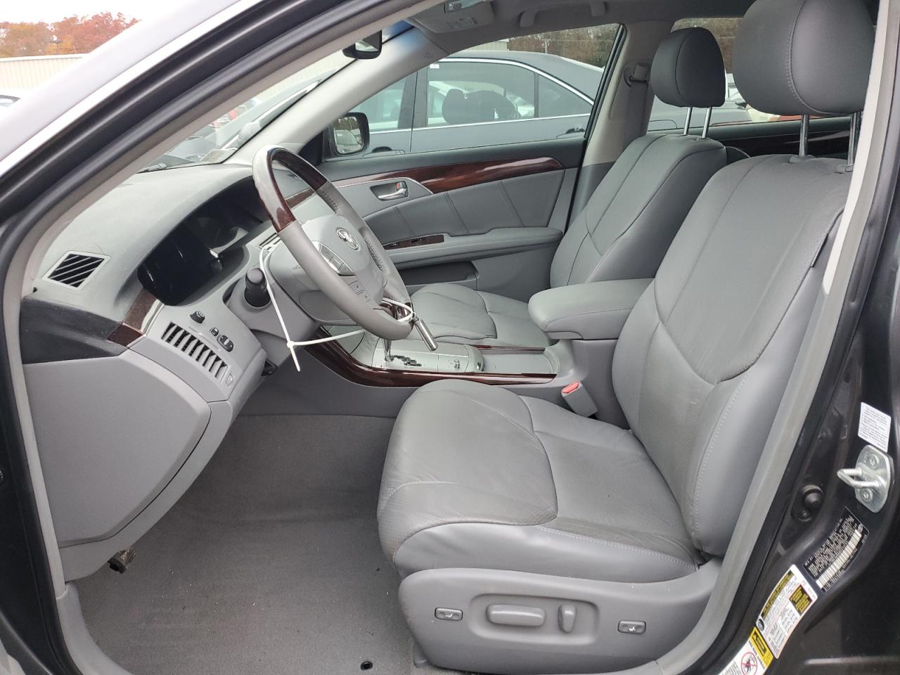 2008 Toyota Avalon - Image 7