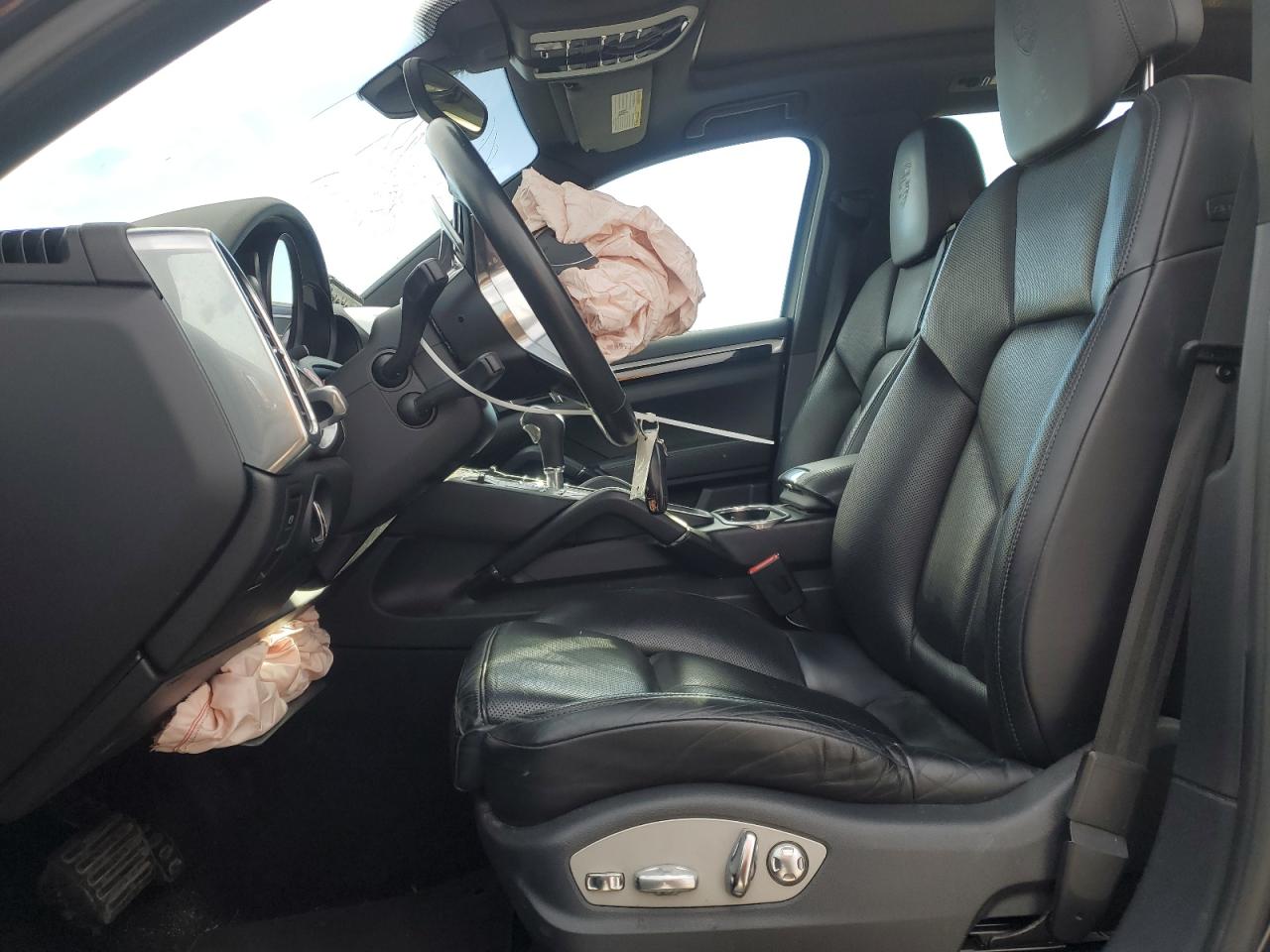 2018 Porsche Cayenne - Image 7