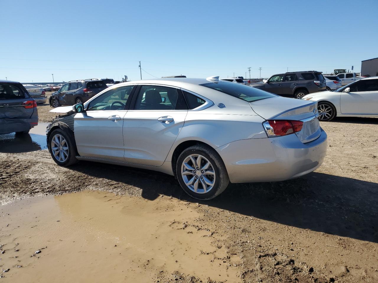 2016 Chevrolet Impala - Image 2
