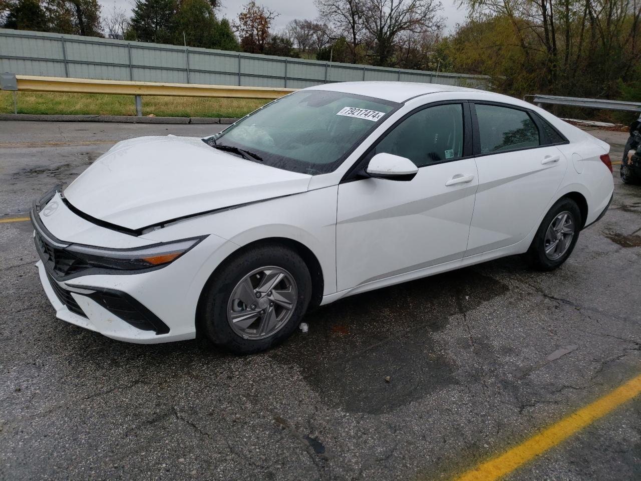 2024 Hyundai Elantra - Image 1