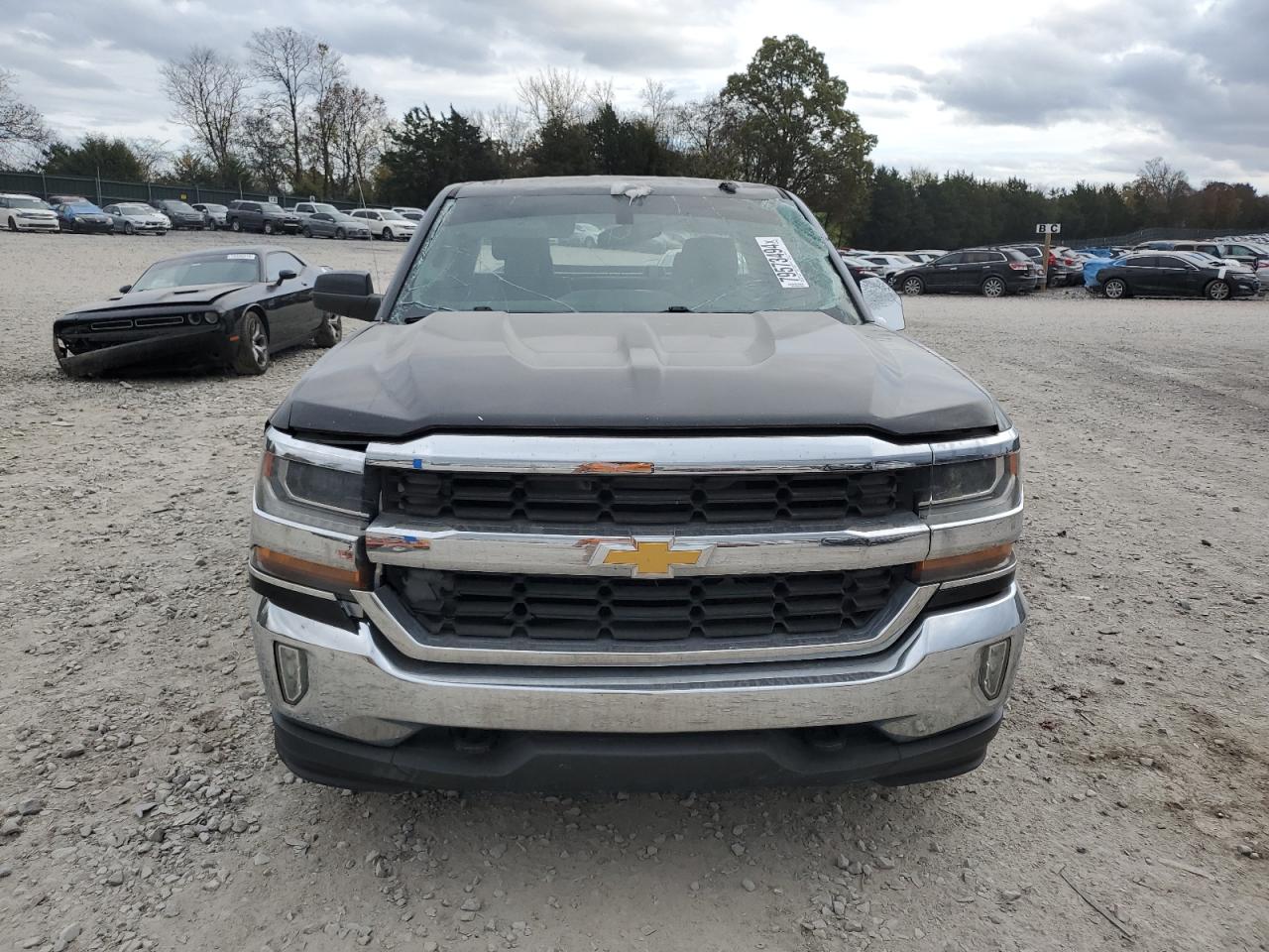 2016 Chevrolet Silverado - Image 5