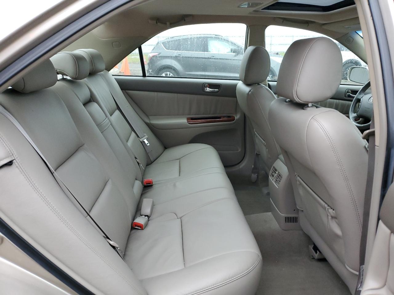 2006 Toyota Camry - Image 10