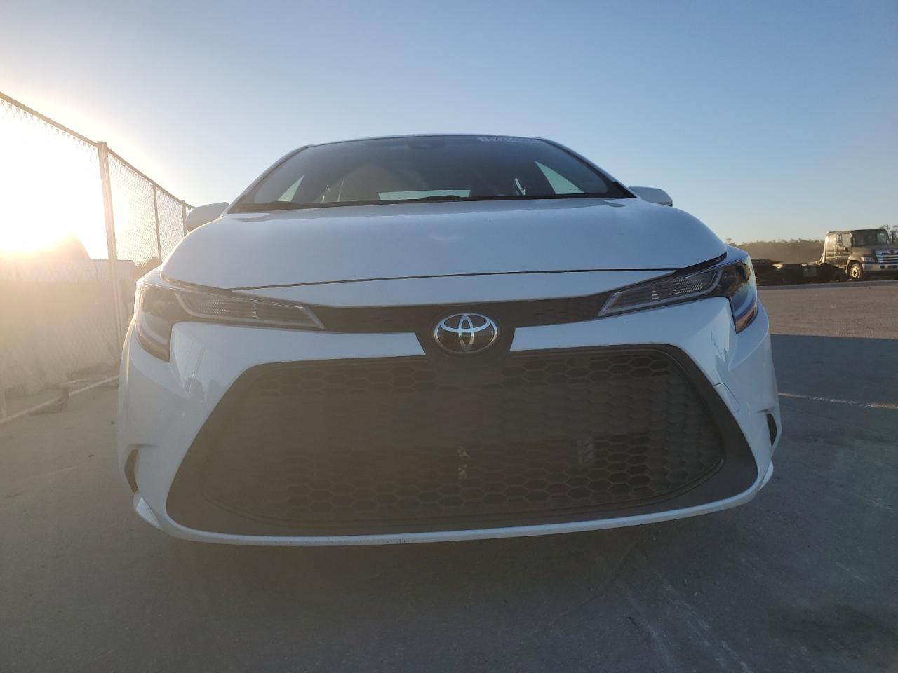 2022 Toyota Corolla - Image 5