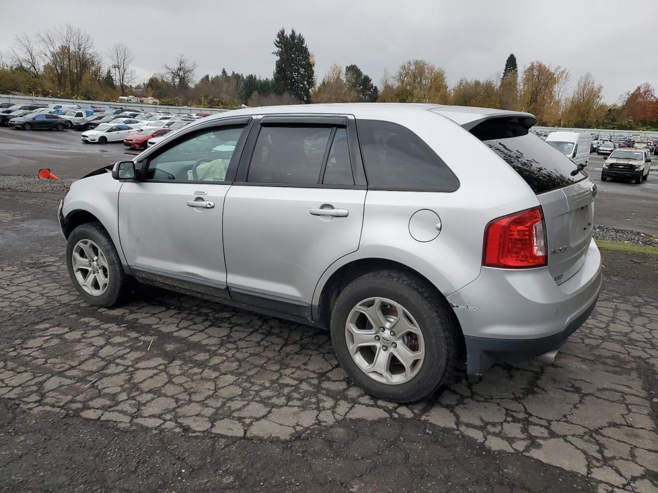 2013 Ford Edge - Image 2