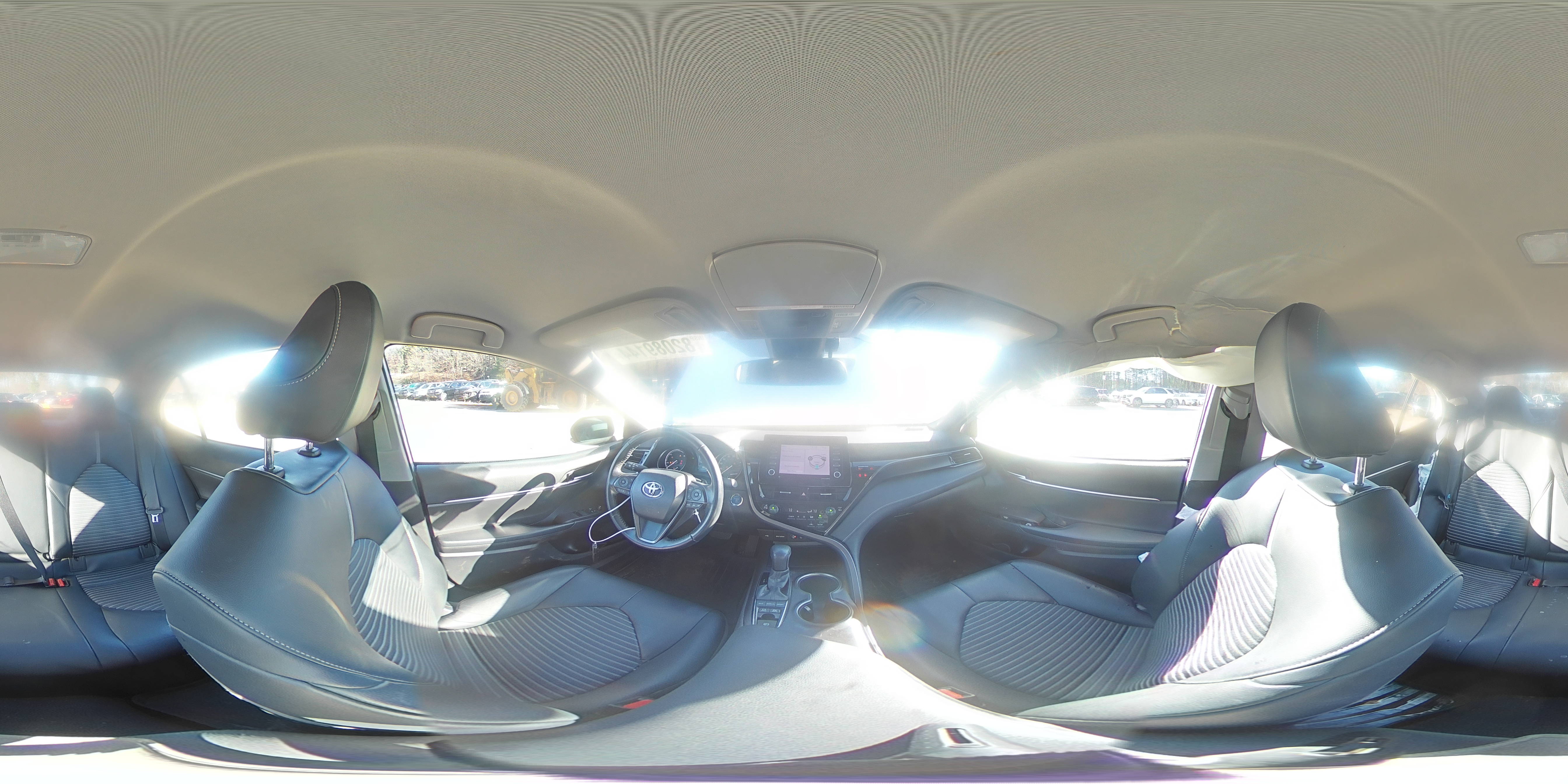 2021 Toyota Camry - Image 12