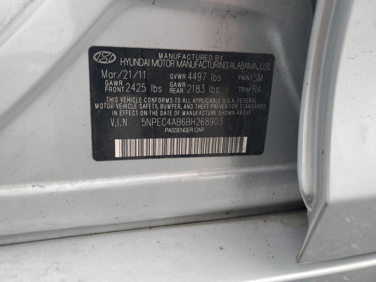 2011 Hyundai Sonata - Image 14