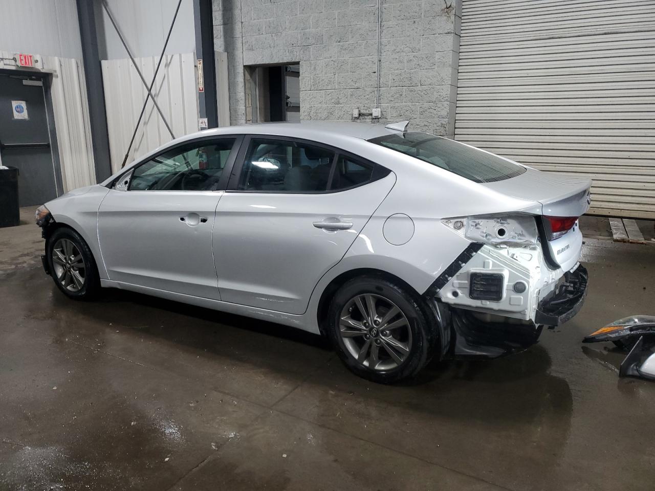 5NPD84LF0HH186672 2017 HYUNDAI ELANTRA - Image 2