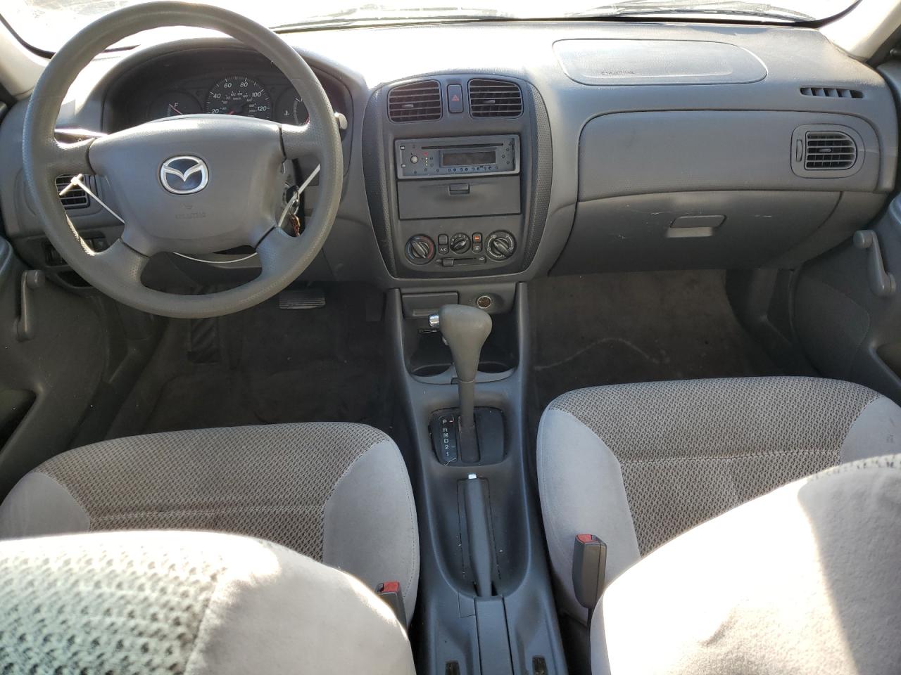 2000 Mazda Protege - Image 8