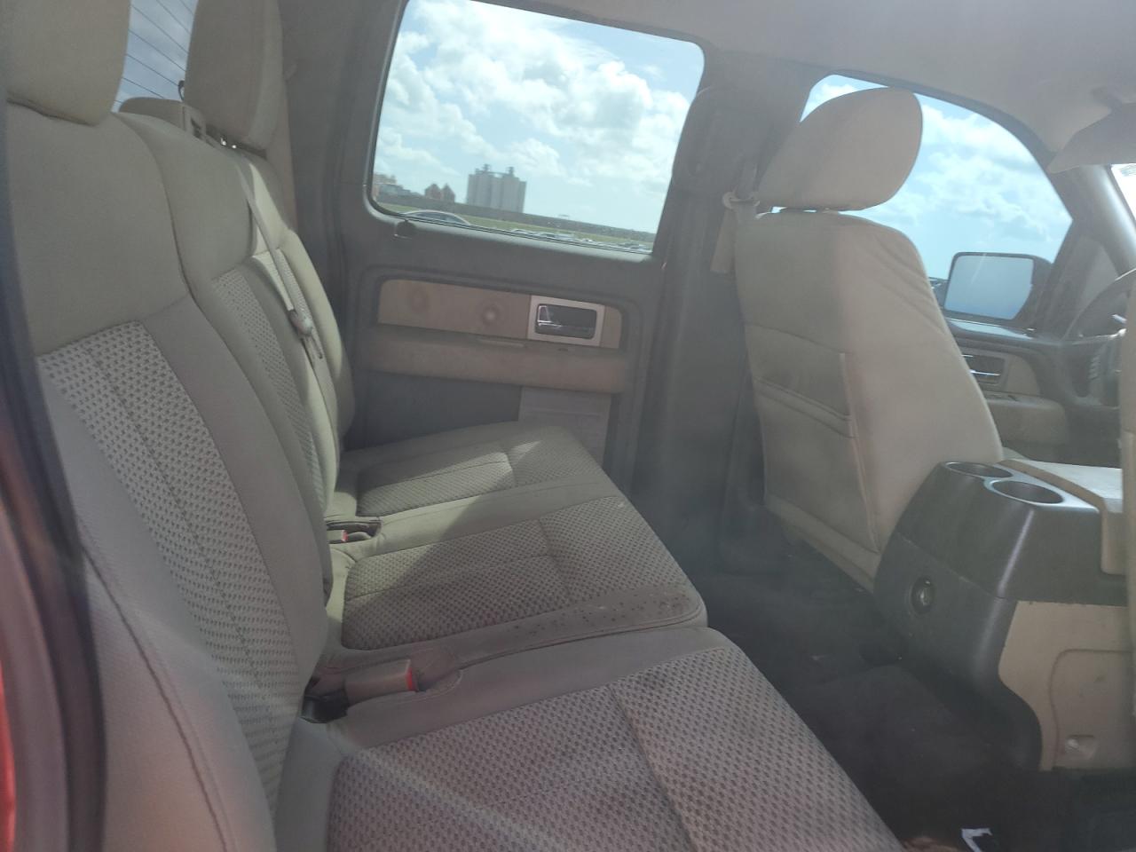 2010 Ford F-150 - Image 10