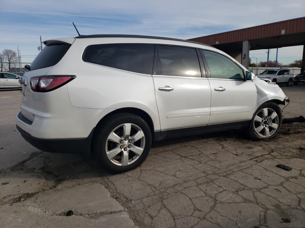 VIN 1GNKVGKD3HJ173785 2017 CHEVROLET TRAVERSE no.3