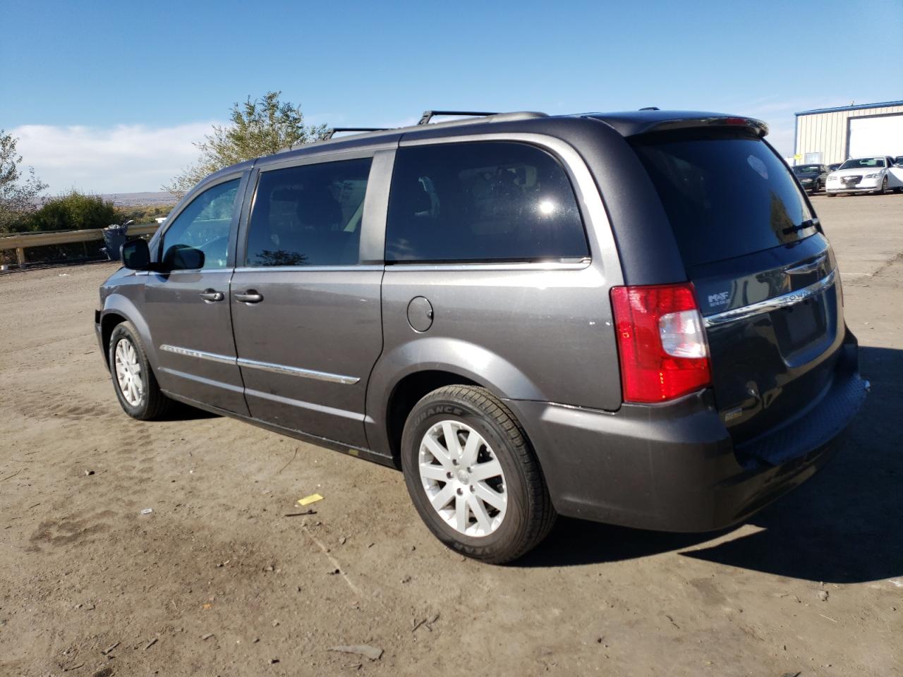 2015 Chrysler Town & Country - Image 2
