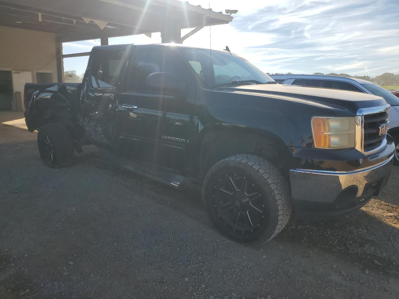 2009 GMC Sierra - Image 4