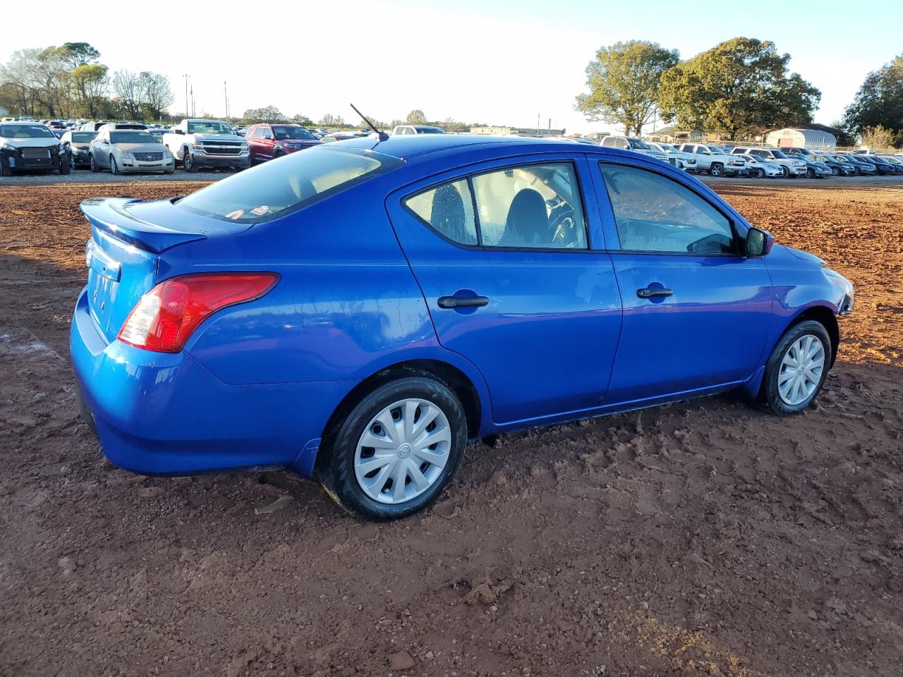 2017 Nissan Versa - Image 3