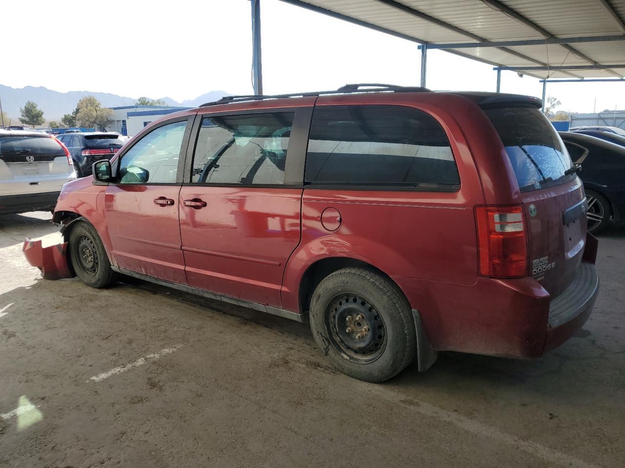 2010 Dodge Caravan - Image 2