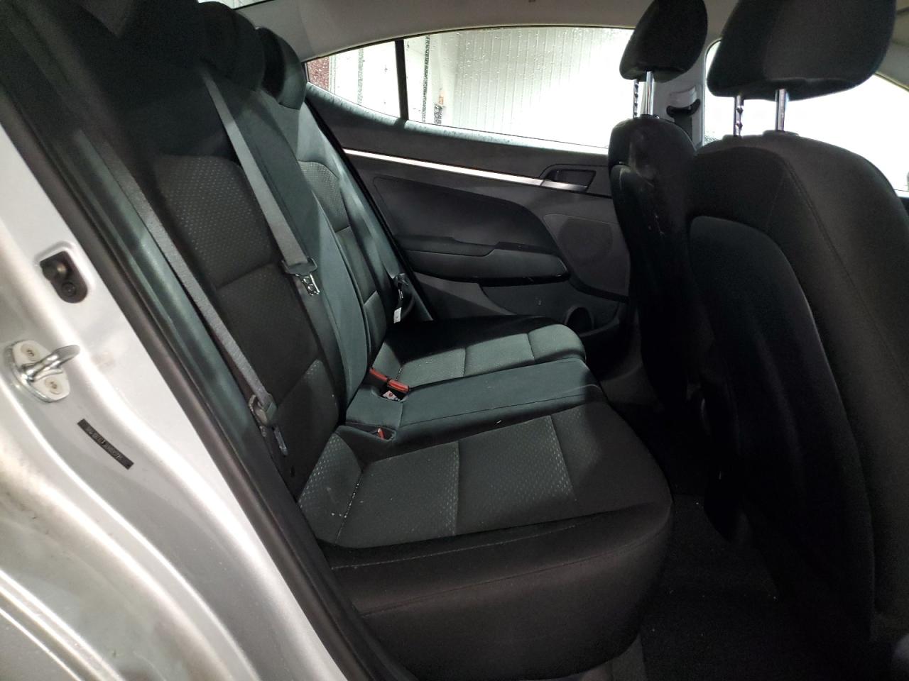 2020 Hyundai Elantra - Image 10