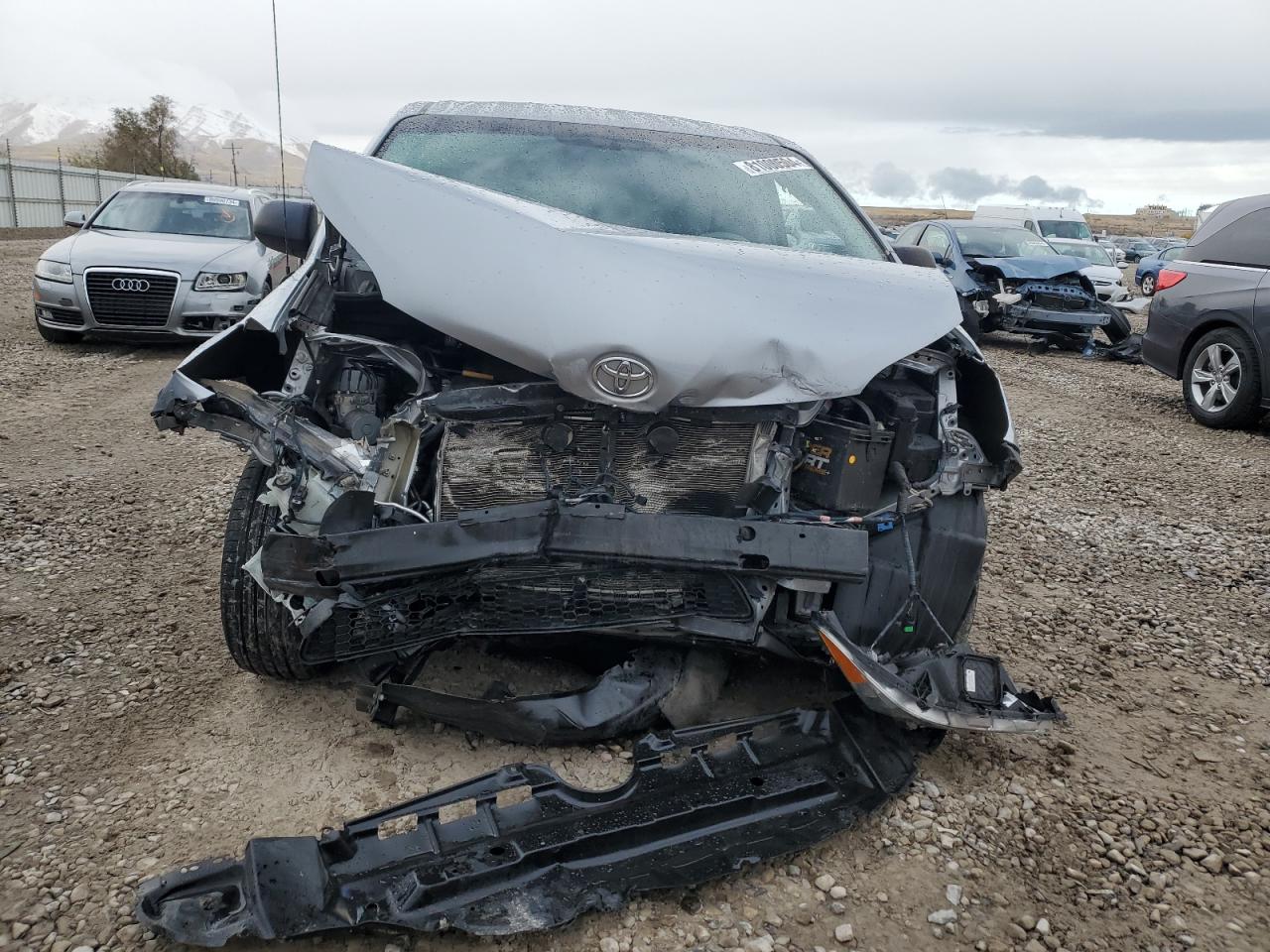 2014 Toyota Sienna - Image 5