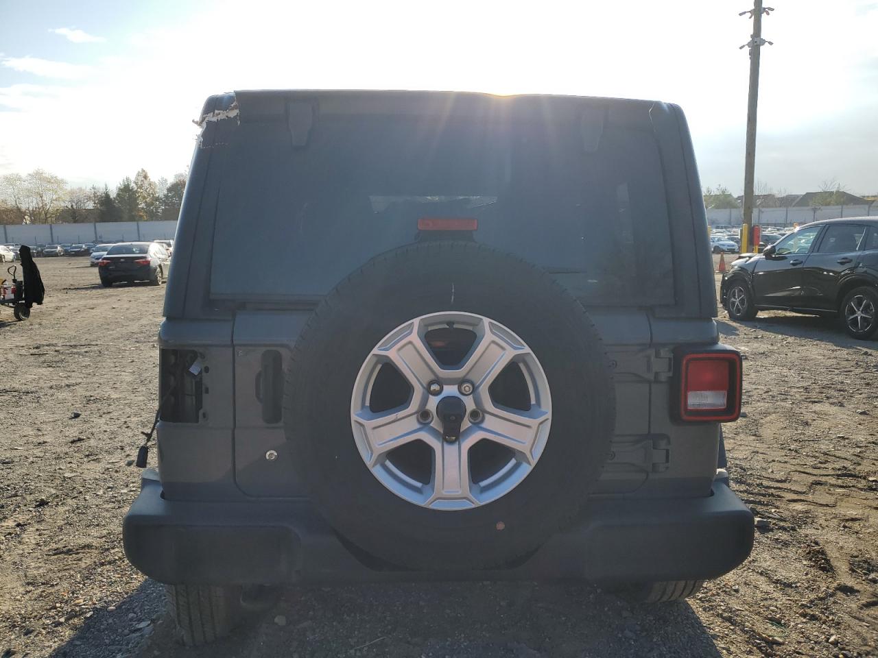 2018 Jeep Wrangler - Image 6