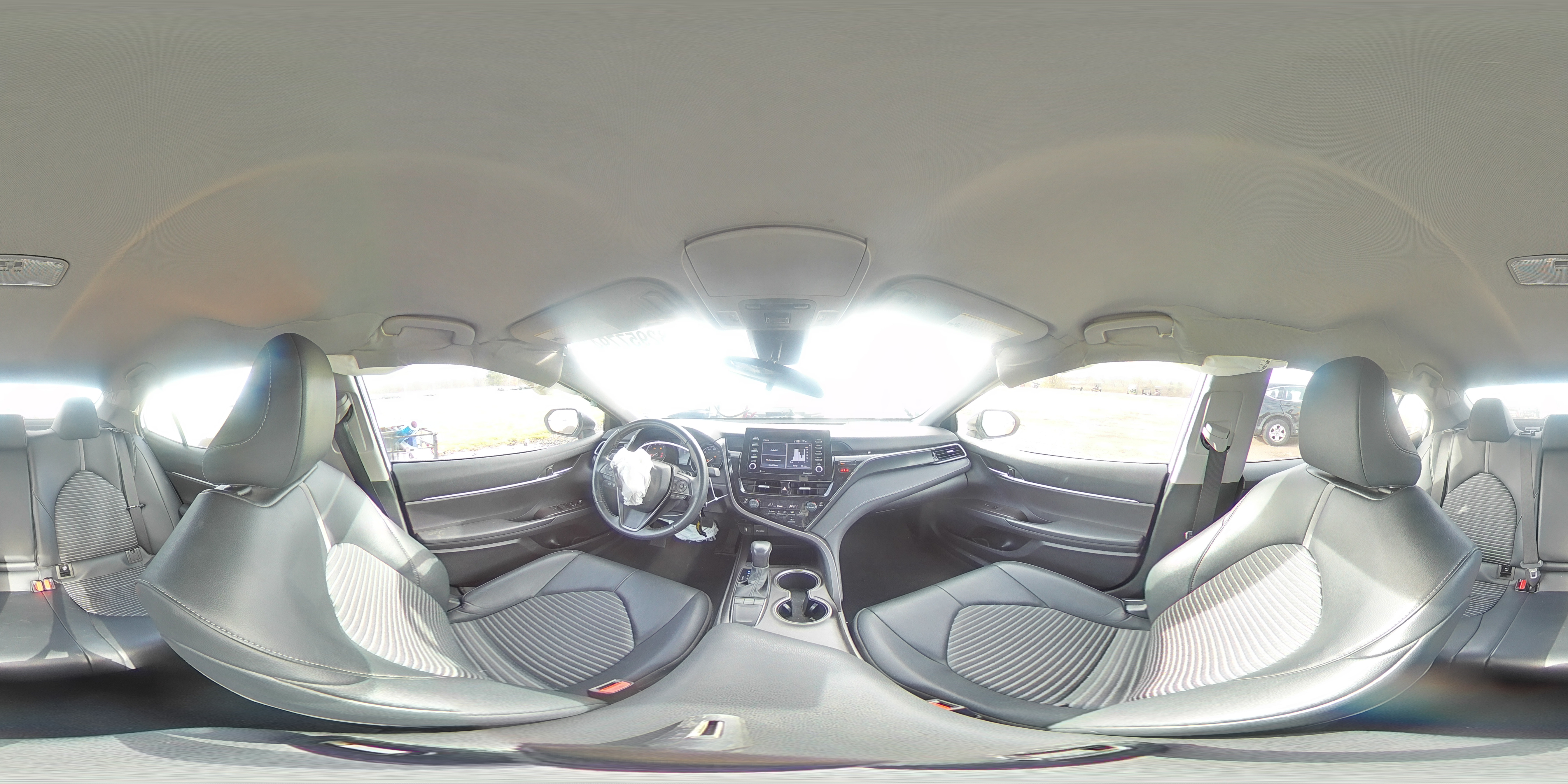 2023 Toyota Camry - Image 13
